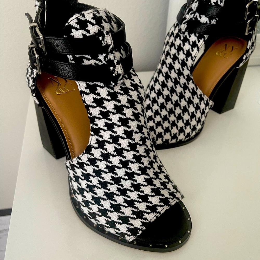 New York & Company Black/White Camila Open-Toe Bootie Houndstooth